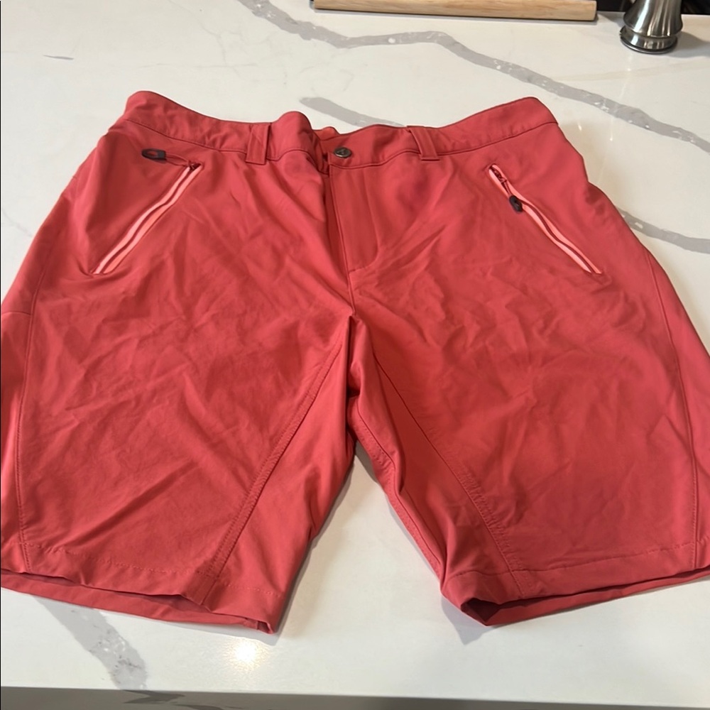 Columbia Men's Athletic Salmon Shorts